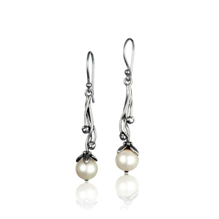 Silver drop pearl earrings
