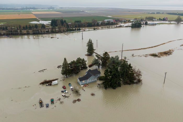Pacific north-west prepares to clean up after flooding and braces ...