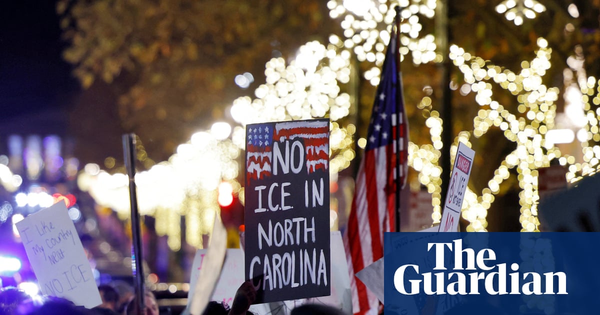 ‘We’ll need to see a warrant’: the group teaching businesses vital tool to fight ICE raids