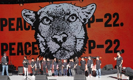 Students from the Esperanza elementary school in Los Angeles honor the mountain lion P-22 on 4 February.