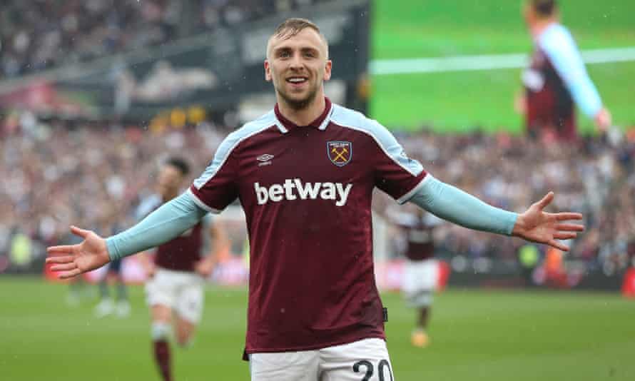 Jarrod Bowen celebrates scoring West Ham’s first against Manchester City.