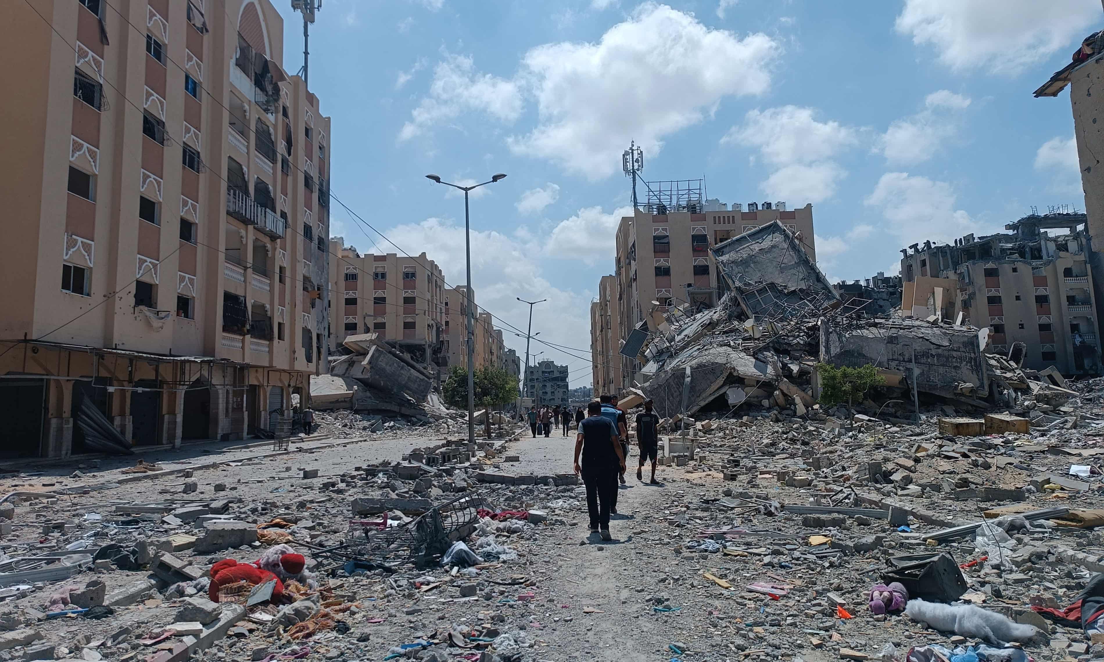 Hamas sends delegation to Cairo peace talks but rules out direct participation (theguardian.com)