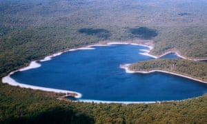 Lake McKenzie