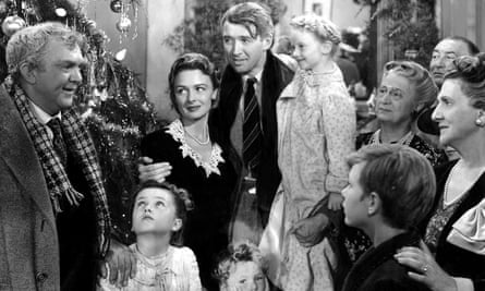 HENRY TRAVERS, DONNA REED, JAMES STEWART & KAROLYN GRIMES  in ‘IT’S A WONDERFUL LIFE’