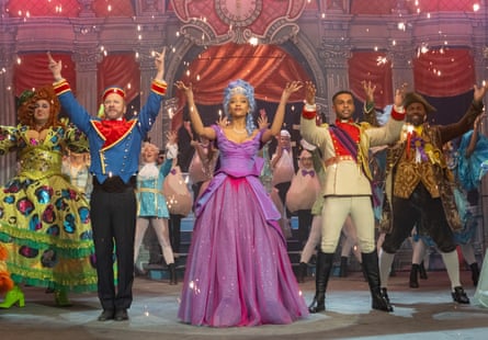 Setting the stage … Sutherland with Savannah Lee Smith and Lucien Laviscount in Tinsel Town.