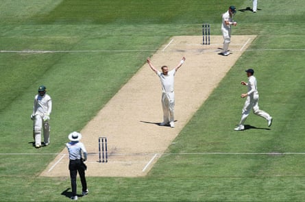Tom Curran celebrates after his dismissal of David Warner but it was overturned after a replay revealed he had bowled a no ball, fourth Test at Melbourne, 2017