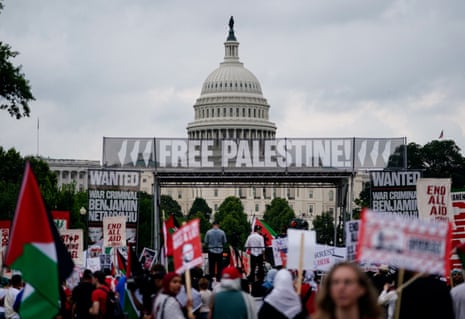 Pro-Palestijnse demonstranten verzamelen zich op de dag van de toespraak van de Israëlische premier Benjamin Netanyahu voor een gezamenlijke bijeenkomst van het Congres in Washington op 24 juli 2024.