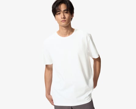 Uniqlo Airism Cotton Crew Neck T-shirt.