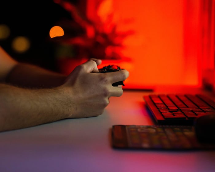 Filippində məktəb atışmasından sonra GoreBox oyunu müvəqqəti bloklanıb