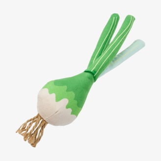 Willows Catnip leek kicker toy.