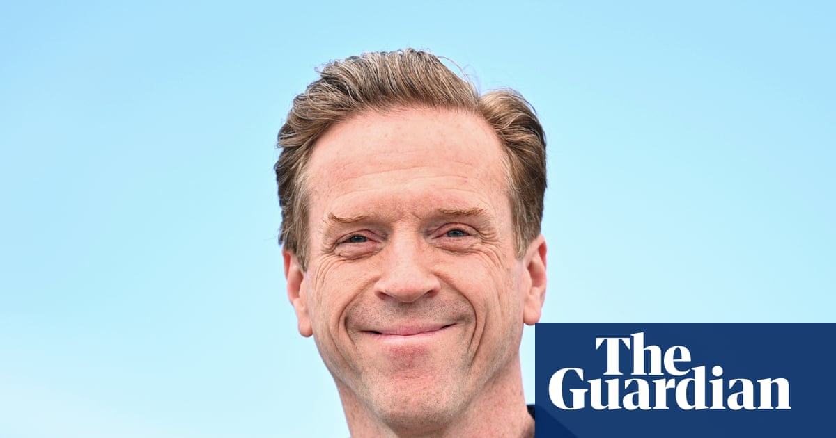 Damian Lewis: ‘Someone put flowers at my feet and I realised it was my stalker’