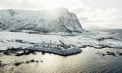 The Spectrum awaits on a launchpad at the Andøya spaceport in Nordmela, on Andøya island, Norway. dqxikeidqkikdinv