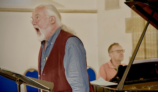 Bass John Tomlinson and pianist Andrew West.