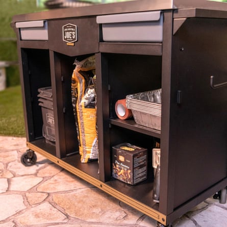Oklahoma Joe’s Workstation DLX Prep & Storage Cart