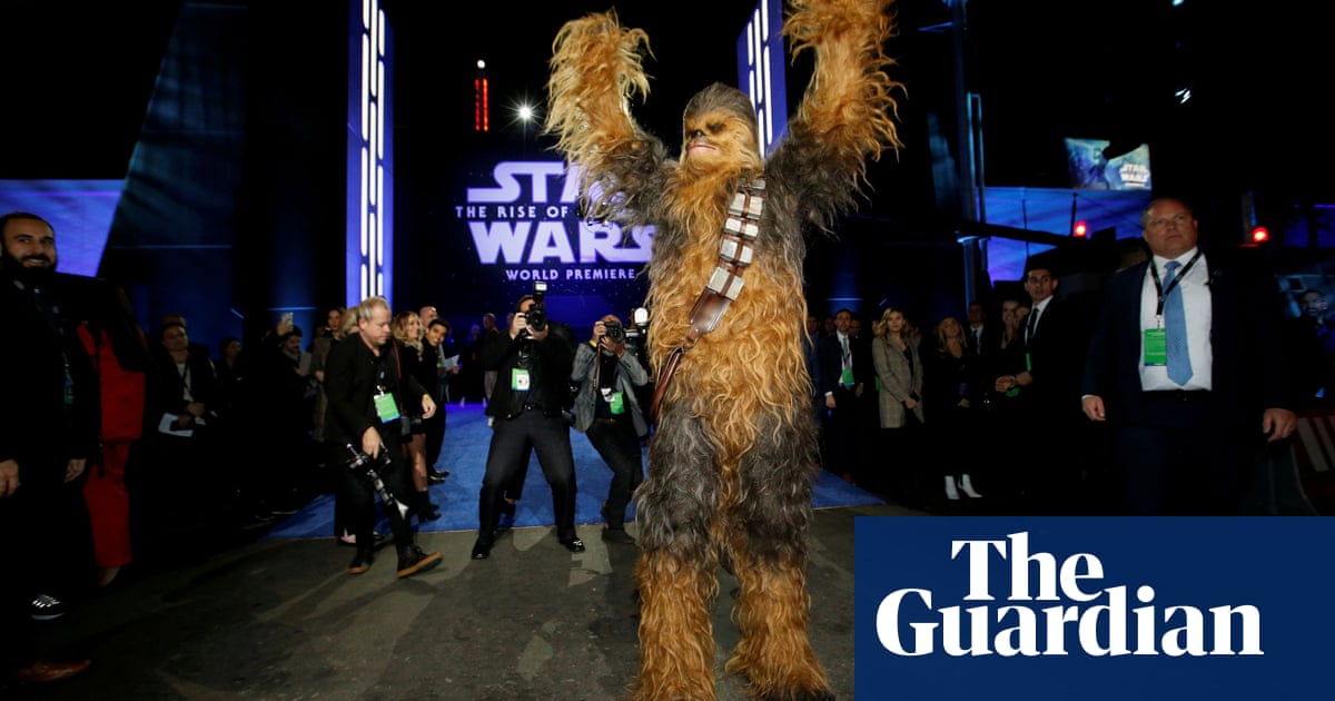 Cats and Star Wars premieres – in pictures