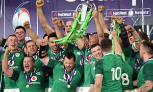 Ireland celebrate as Rory Best lifts the 6 Nations trophy.