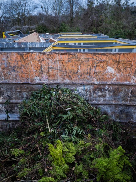 garden waste at the centre