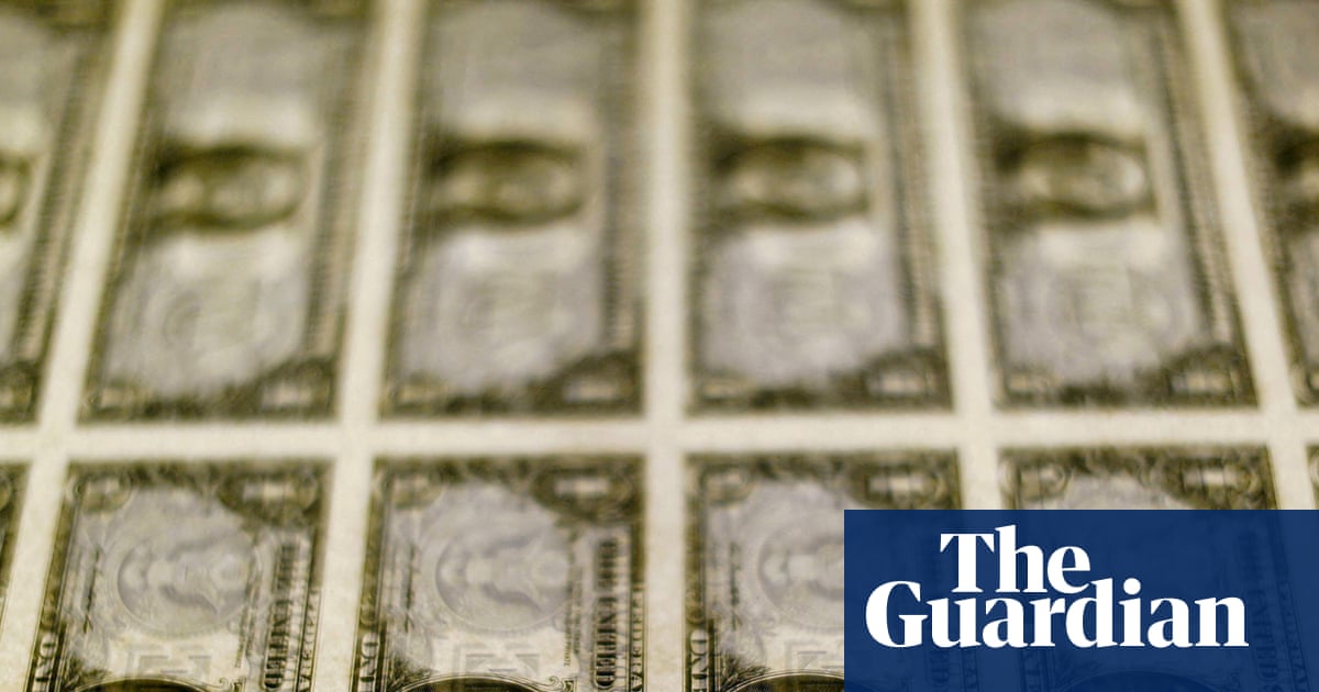 US dollar sinks to its lowest level in four years