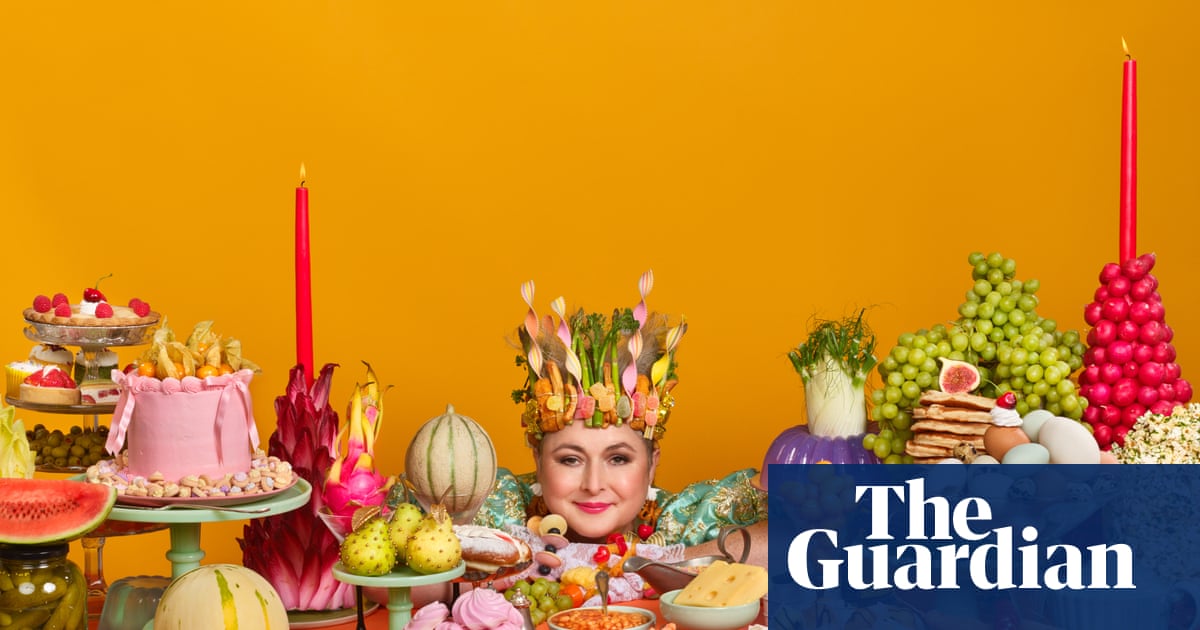 ‘It annoys people when I eat’: Siobhán McSweeney on perfect snacks, parental pressure