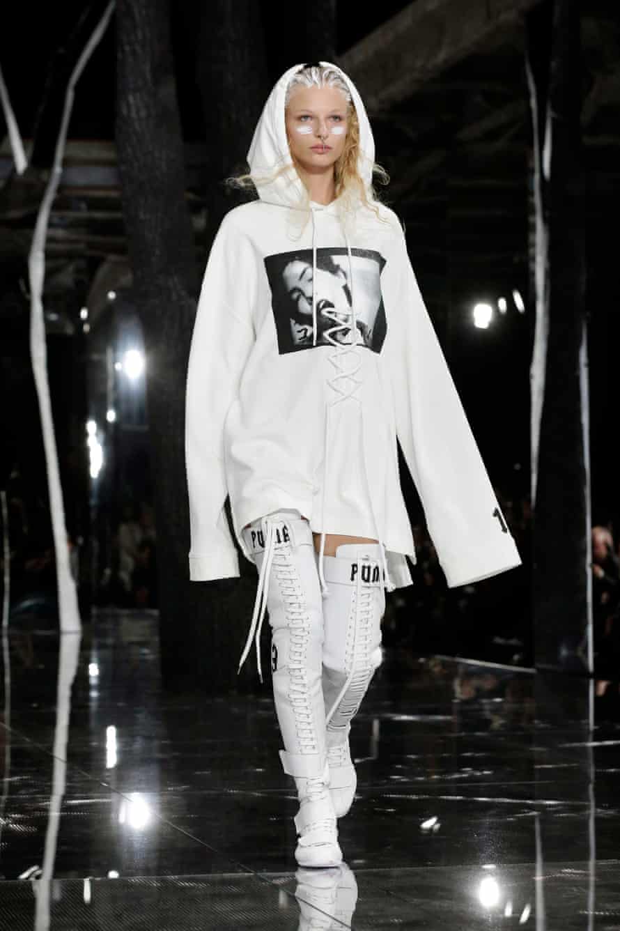 Five Things We Learned From Rihanna S Fenty X Puma Show At New York Fashion Week New York Fashion Week The Guardian Five Things We Learned From Rihanna S Fenty X Puma Show At New York Fashion Week New York Fashion Week The Guardian