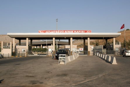 The Cilvegozu border crossing between Turkey and Syria.