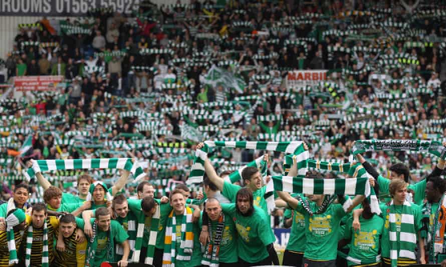 Celtic celebrate winning the title in 2012.
