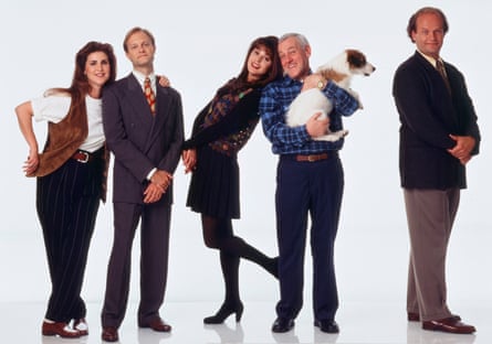Peri Gilpin, David Hyde Pierce, Jane Leeves, John Mahoney, Moose and Kelsey Grammer in Frasier.