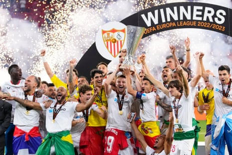 Europa League round-up: Sevilla suffer last-minute shock exit to Slavia  Prague, Football News