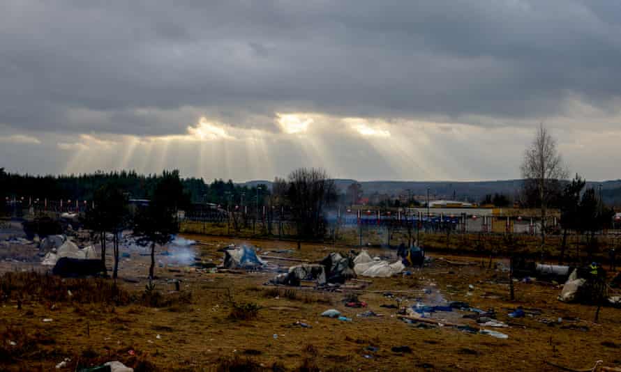 Los escombros abandonados en un campamento de migrantes después de que las autoridades de Bielorrusia lo despejaran el jueves.