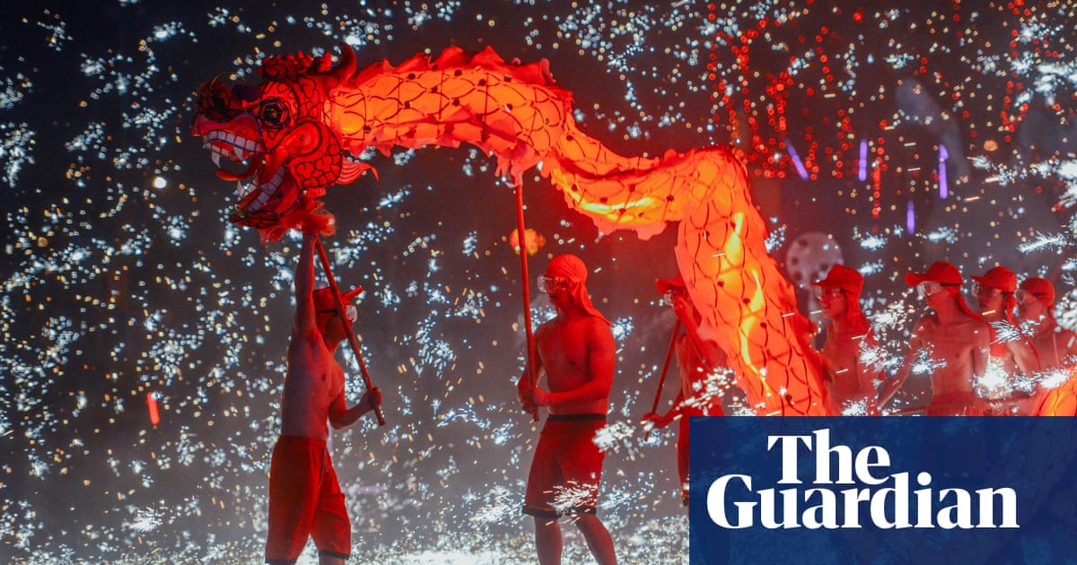 Lunar new year: why the solar calendar actually rules our lives Chinese lunar new year 2019 – in pictures | Life and style | The Guardian