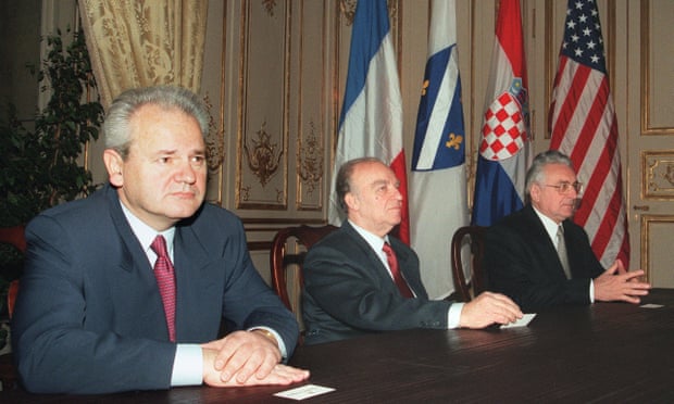 Slobodan Milosevic (L) Alija Izetbegovic (C) and Franjo Tudjman before signing the Dayton peace accord, 14 December 1995.
