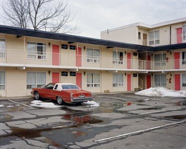 Fairway Motor Inn, from the series Niagara, 2005