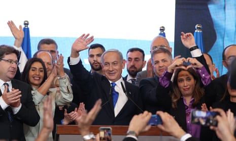 Benjamin Netanyahu addresses his supporters.