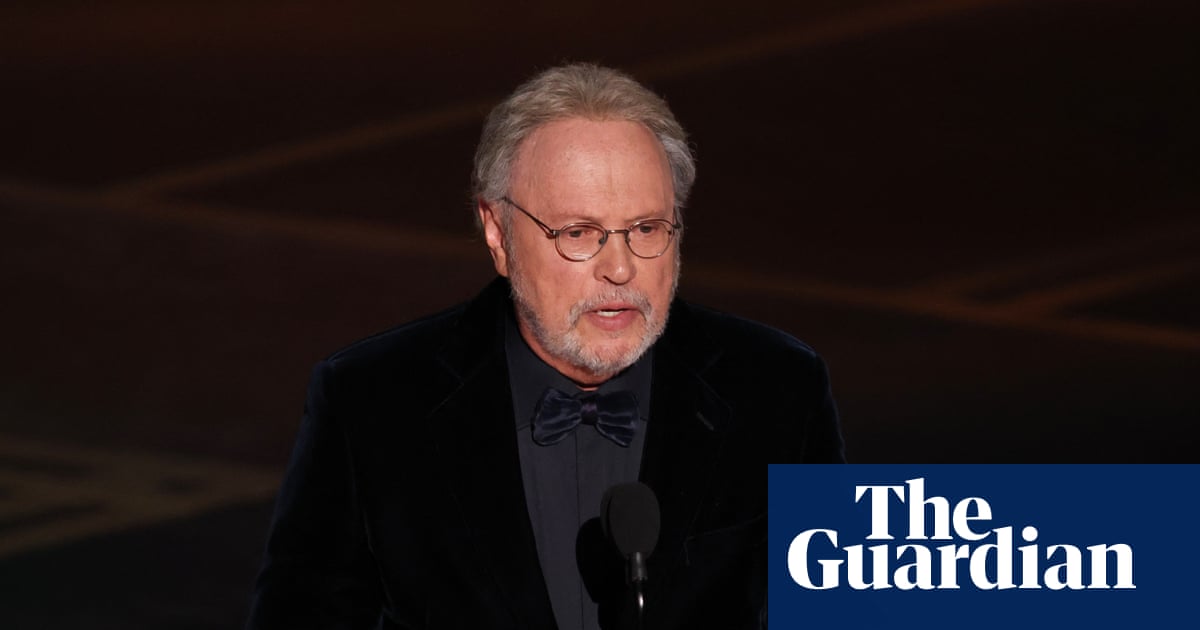 Billy Crystal pays tribute to Rob Reiner at the Oscars