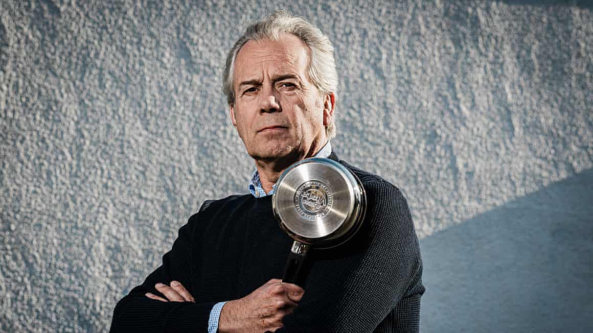 Pen Hadow with saucepan