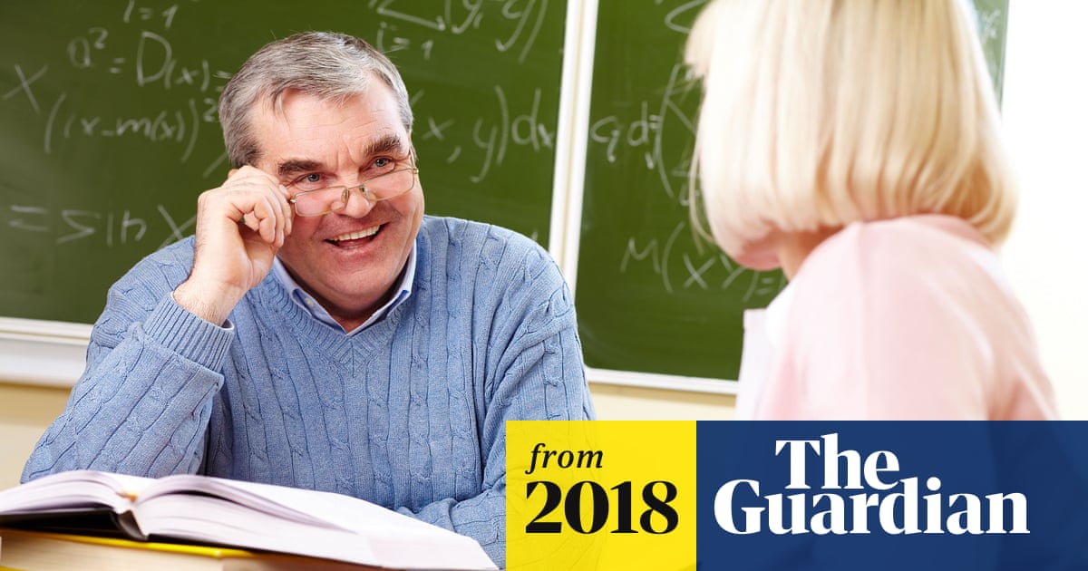 المعلم الخفي: هجرة المعلمين الأكبر سناً تستنزف المدارس المتخصصة | شبكة المعلمين