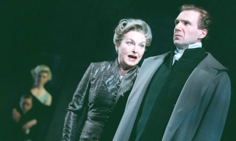 ‘She really shook the air as she spoke’ … Barbara Jefford with Ralph Fiennes in Coriolanus in 2000.