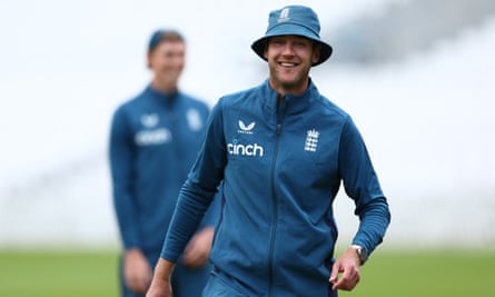 Stuart Broad prepares for the final Test