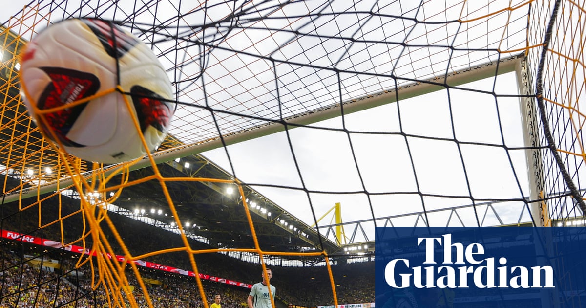 European football: Dortmund win again but Freiburg top after Gladbach rout