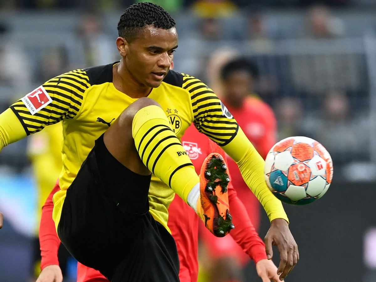 Manchester City close in on Borussia Dortmund defender Manuel Akanji | Transfer window | The Guardian
