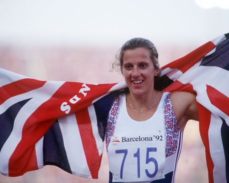 Η Sally Gunnell μετά την κατάκτηση του χρυσού το 1992.