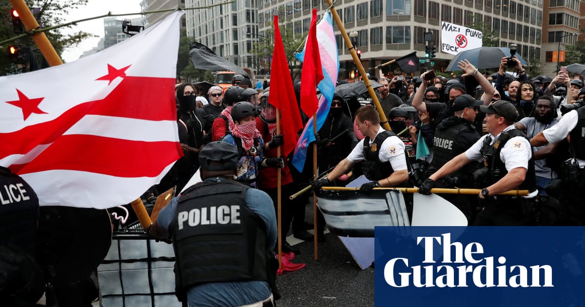 Charlottesville One Year On Far Right And Antifa Clash Again In Pictures World News The Guardian