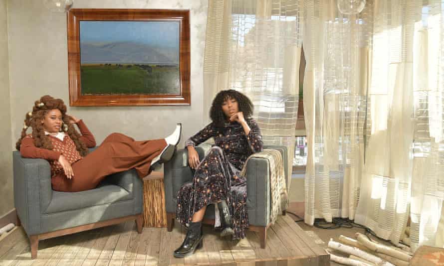 Phoebe Robinson (left) and Jessica Williams.