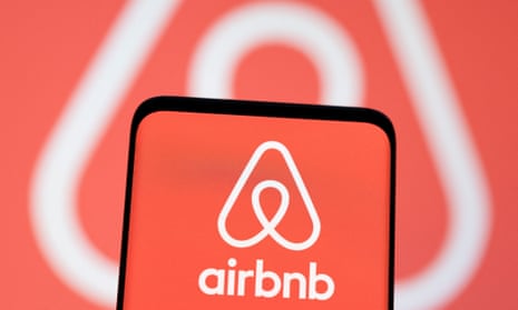 FILE PHOTO: Illustration shows Airbnb logoFILE PHOTO: Airbnb logo is seen displayed in this illustration taken, May 3, 2022. REUTERS/Dado Ruvic/Illustration/File Photo