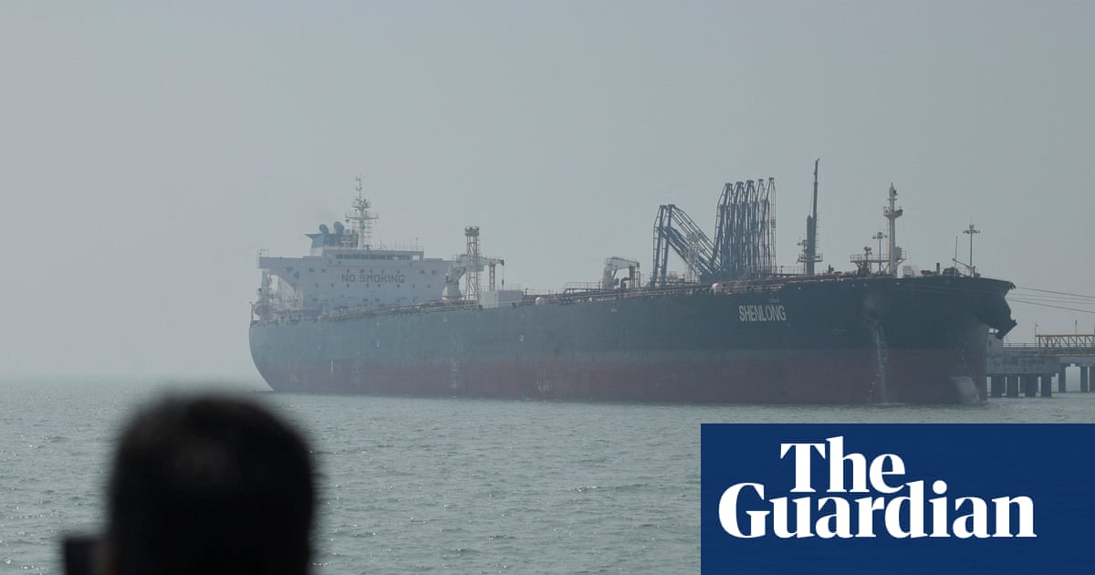 What is the strait of Hormuz and can the US stop Iran from blocking it?