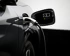 EV sales outpace petrol cars for first time as Australians dodge soaring fuel costs