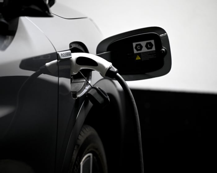 EV sales outpace petrol cars for first time as Australians dodge soaring fuel costs