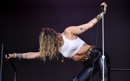 Miley Cyus performing on the Pyramid Stage.