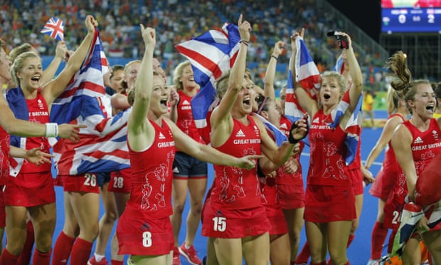 Team GB celebrate after winning gold for hockey at the 2016 Olympics in Rio