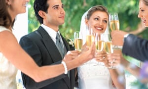 What is a customary wedding gift dollar amount?
